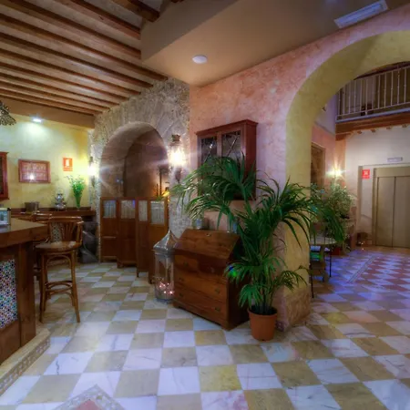 Hotel Argantonio 2*